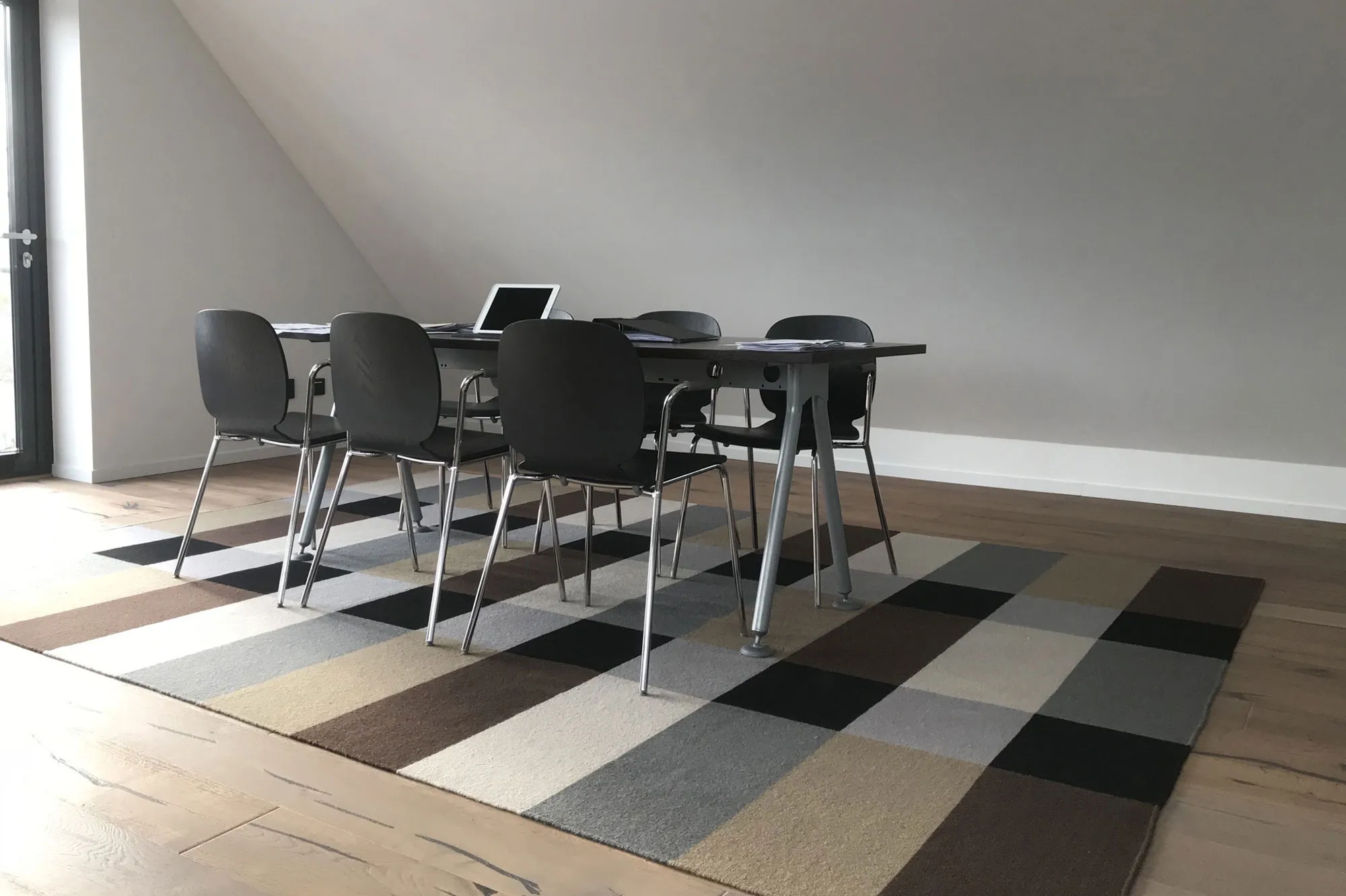 Kontorsstädning av Home Helper